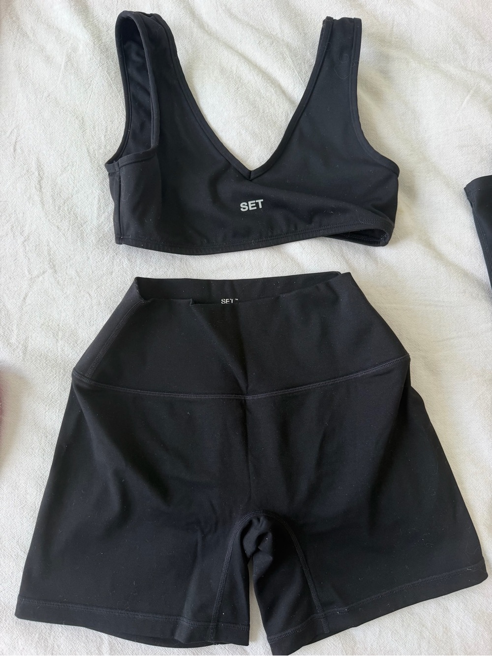 SET Women's Black Sports Bra & Biker Shorts